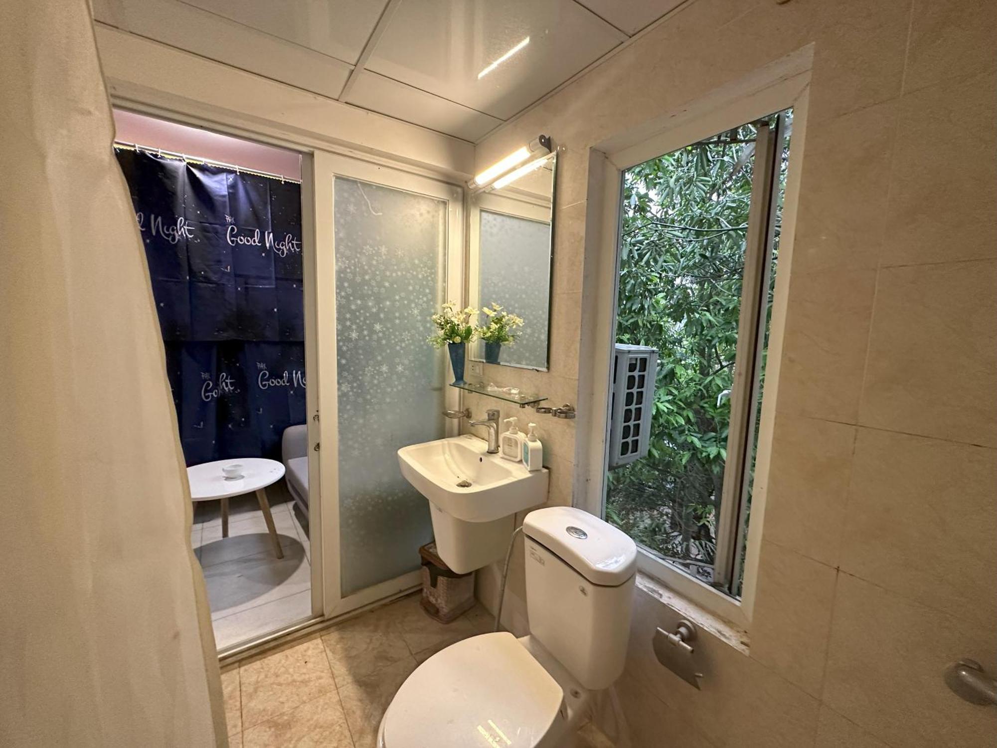 The Lakeview - West Lake Lotus Apartments Hanoi Bagian luar foto