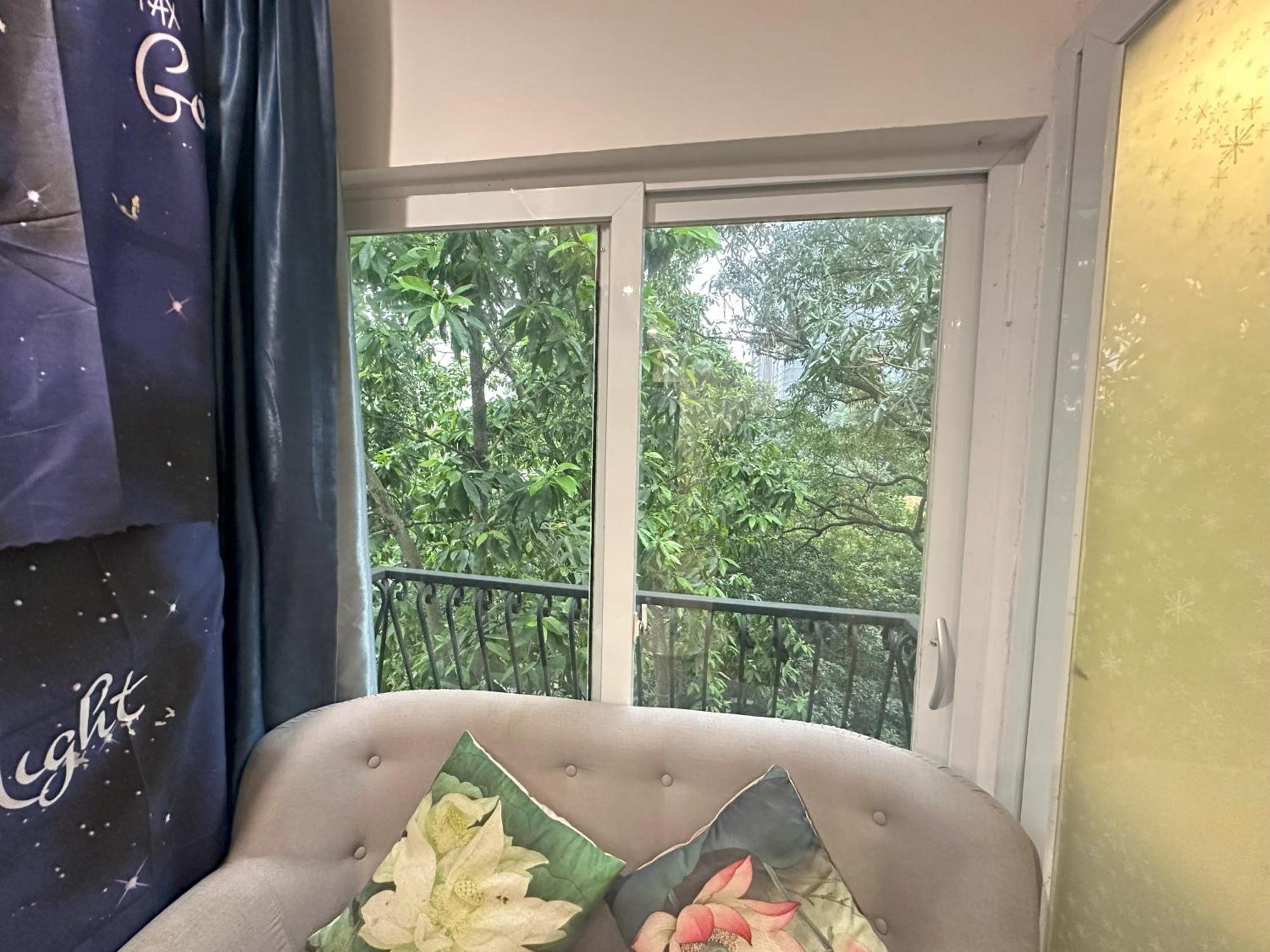 The Lakeview - West Lake Lotus Apartments Hanoi Bagian luar foto